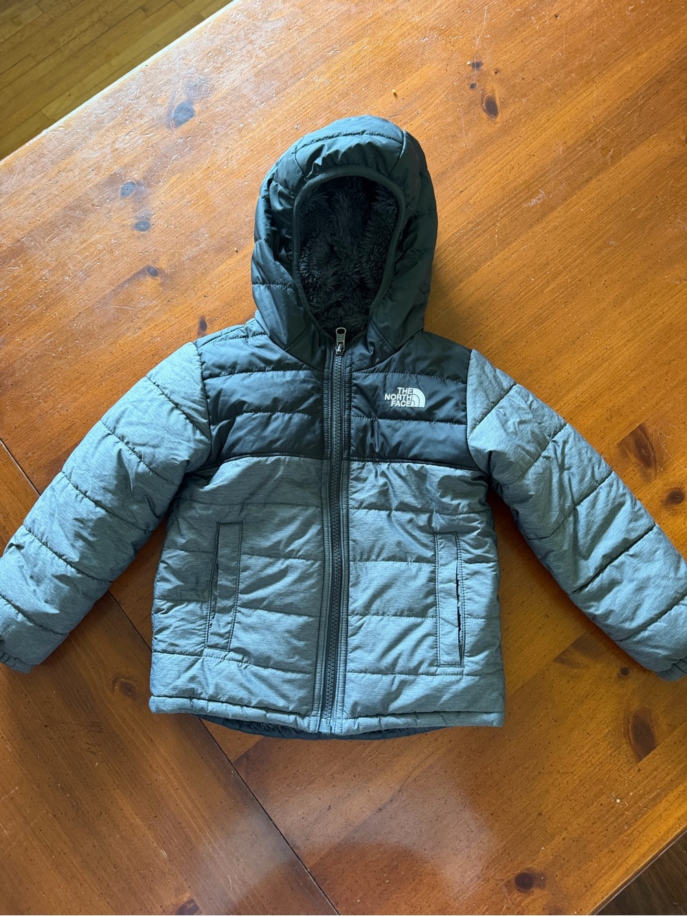 4T reversible north face jacket
